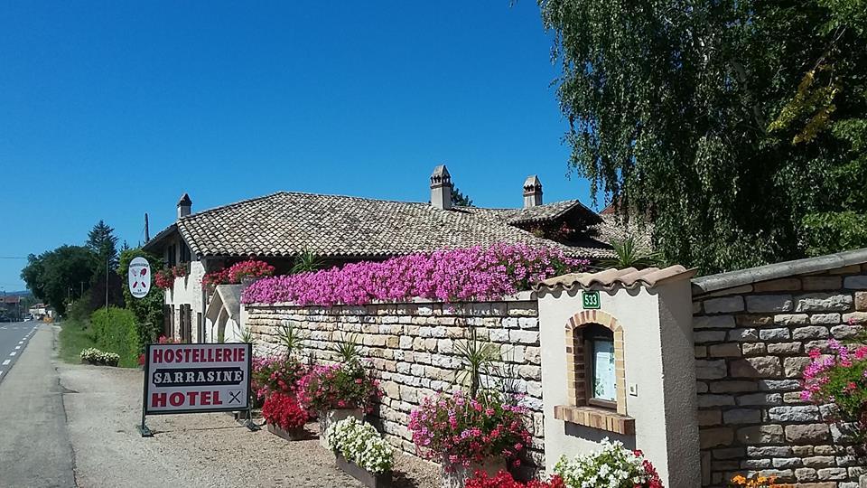 Hostellerie Sarrasine - Macon Est Replonges Exterior photo